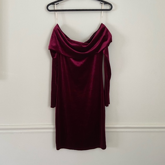 🌵4/$20 Deep Red Velvet Off the Shoulder Bodycon Dress - Picture 3 of 5
